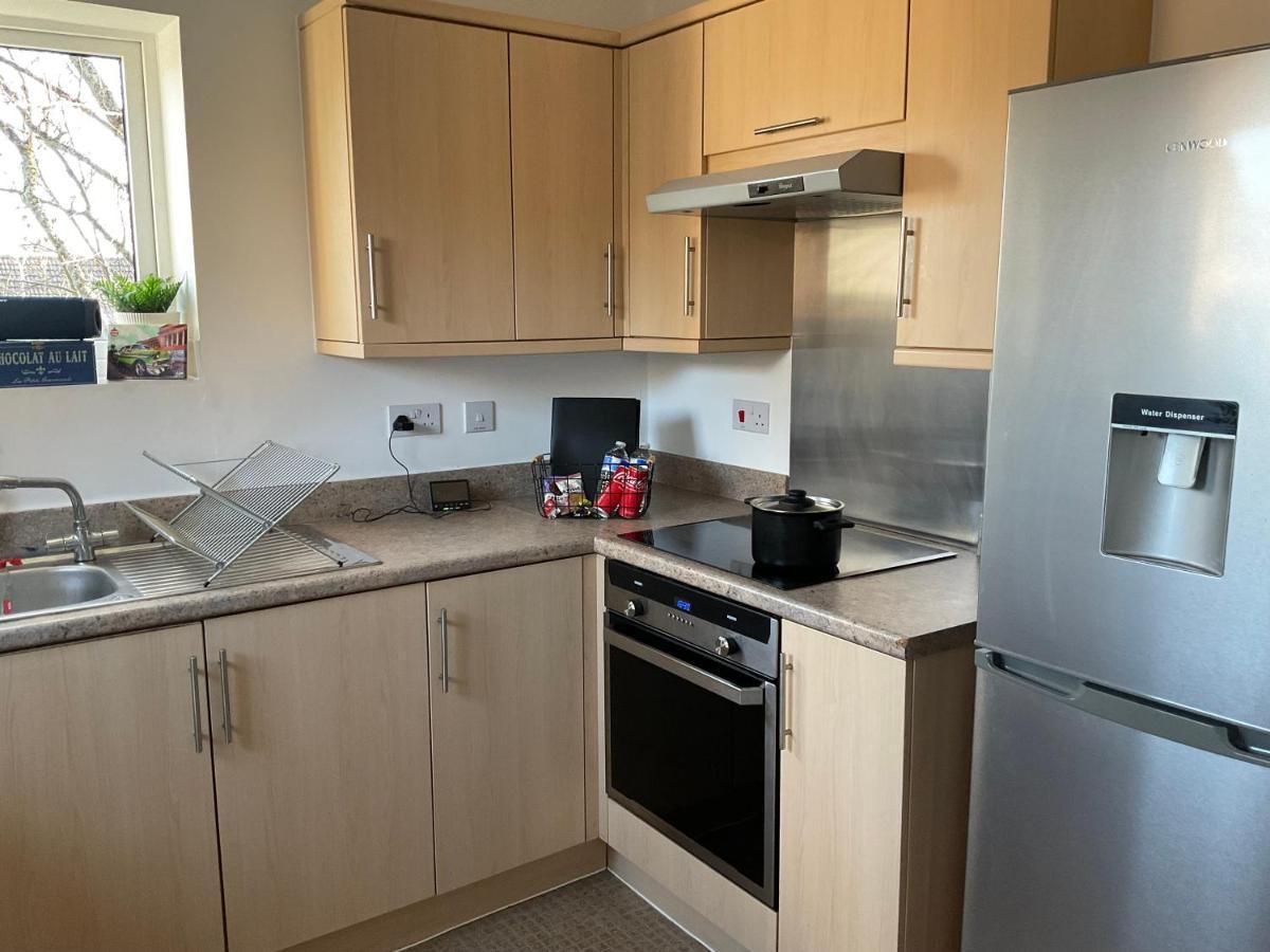 Simple 2-Bedroom 1.5 Bath Apartment In Thornhill Southampton Luaran gambar